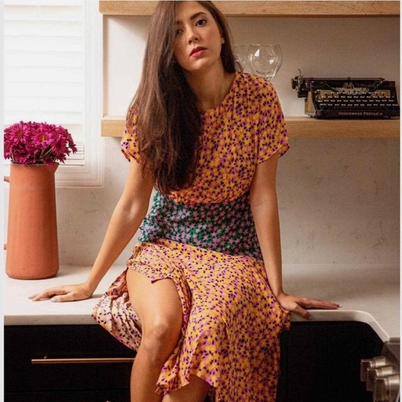 TOPSHOP Floral Print Dress with Handkerchief Hem NWT Size 10 - Picture 14 of 16